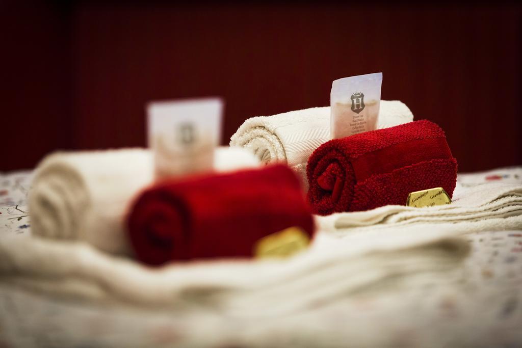 La Rosa Scarlatta Apartment Bergamo Luaran gambar