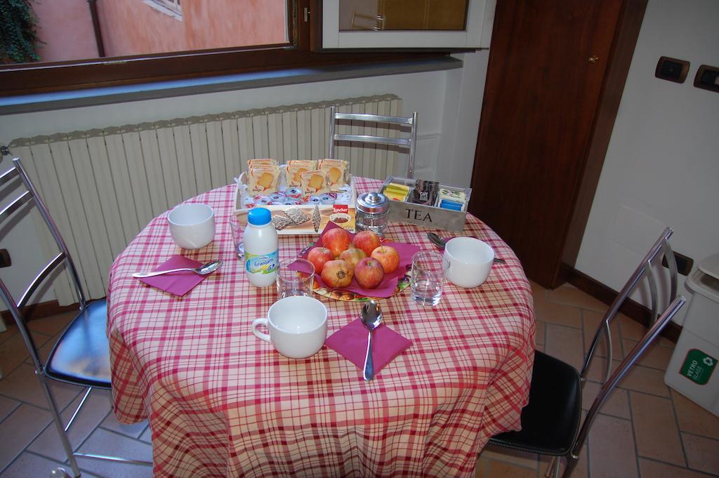 La Rosa Scarlatta Apartment Bergamo Bilik gambar