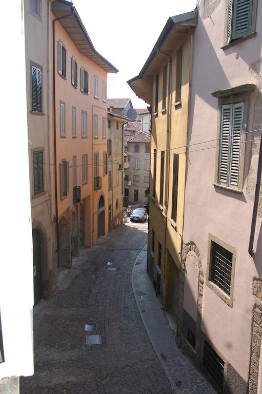 La Rosa Scarlatta Apartment Bergamo Bilik gambar