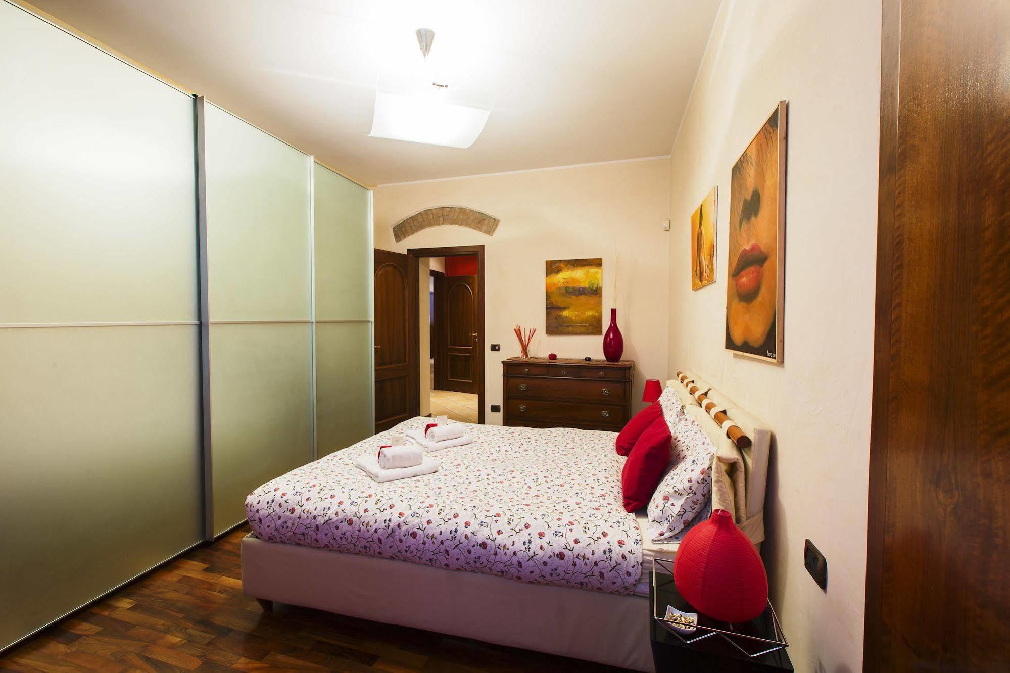 La Rosa Scarlatta Apartment Bergamo Luaran gambar
